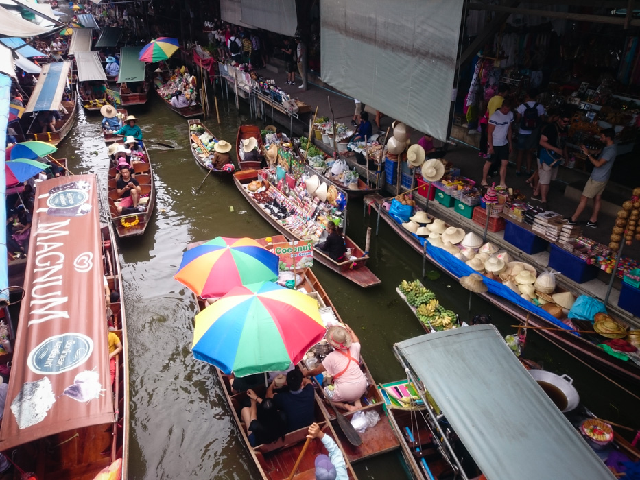 Marché flottant de Damnoen Saduak, à proximité de Bangkok